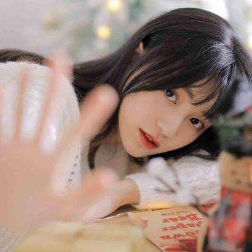 可爱校园三姐妹